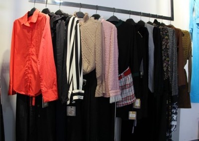 深圳品牌服裝尾貨批發 歐美風春秋夏女裝新到萬余件